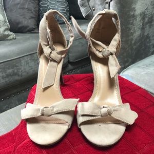 NEw York and company shoes